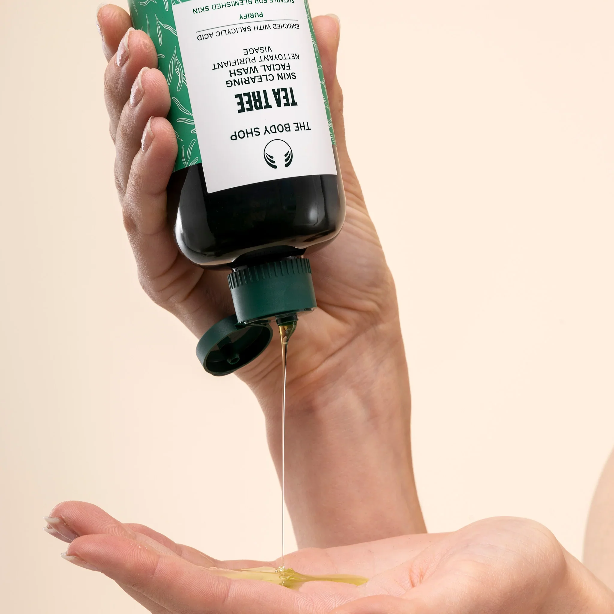 Tea Tree Skin Clearing Facial Wash - Image 5